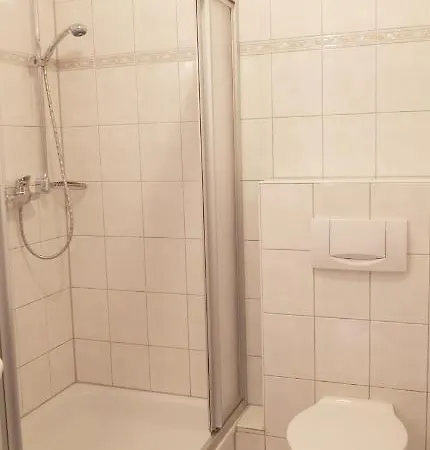 Otel Tanneneck - Ideal Fuer Gruppen, Familien Und Hunde Löffingen