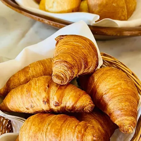 Tanneneck - Ideal Fuer Gruppen, Familien Und Hunde מלון לופינגן